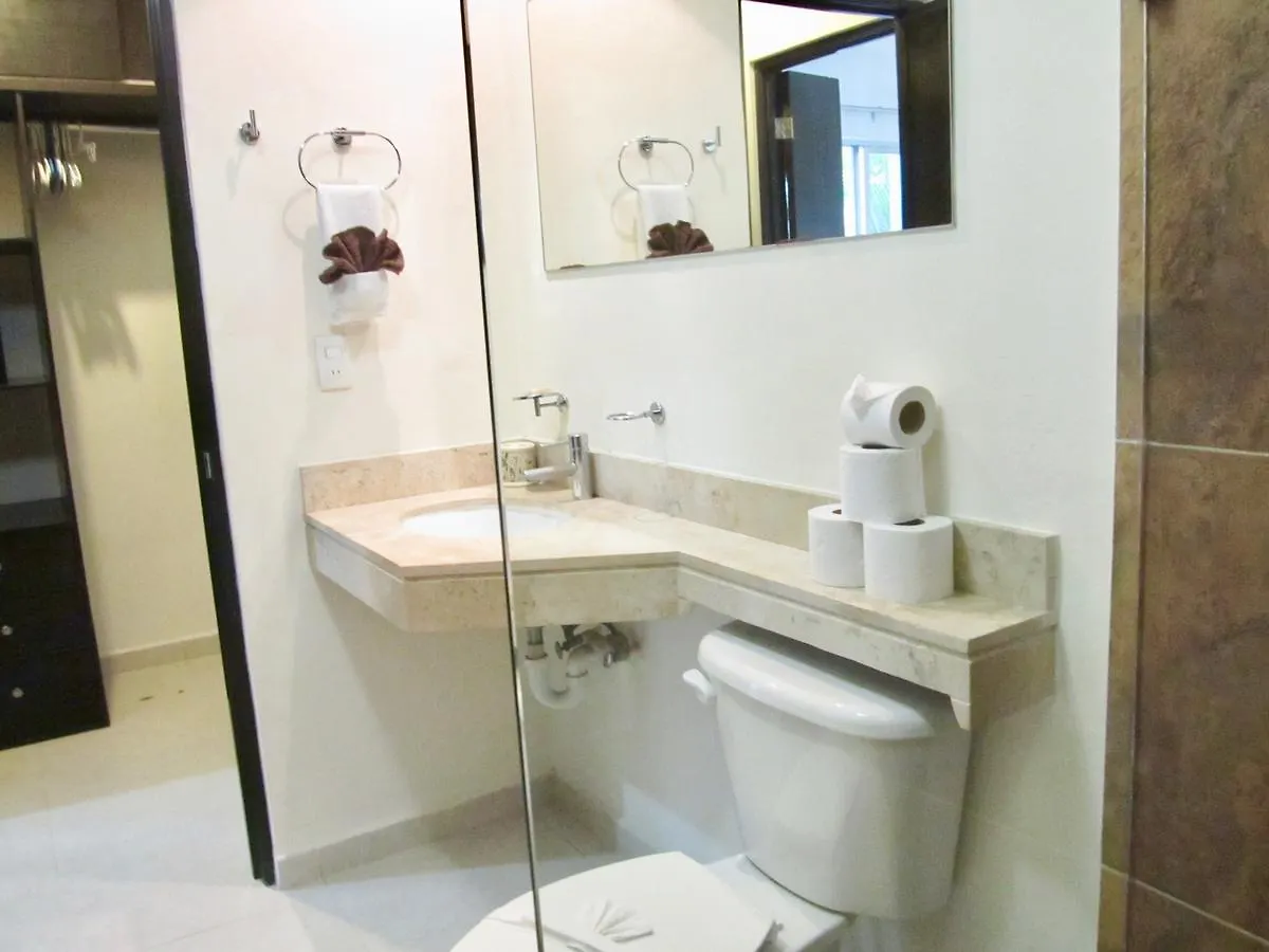 Aqua Terra - Quiet Condo For 4 普拉亚卡门 0*,