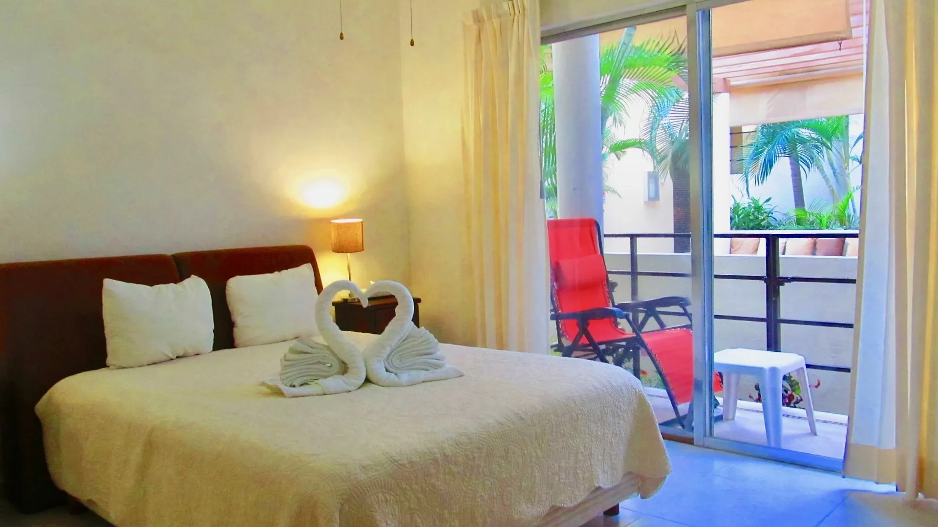 Aqua Terra - Quiet Condo For 4 普拉亚卡门 公寓